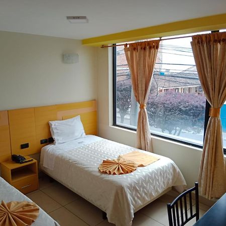 Hotel Golden Coral Тулькан Экстерьер фото